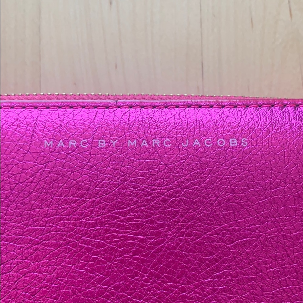 Marc by Marc Jacobs zip around wallet